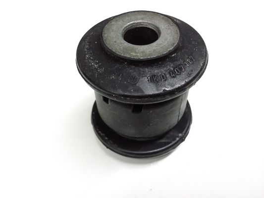 অডি A3 TT VW Beetle Eos 1K0407182-এর জন্য সামনের লোয়ার কন্ট্রোল আর্ম বুশিং প্রতিস্থাপন